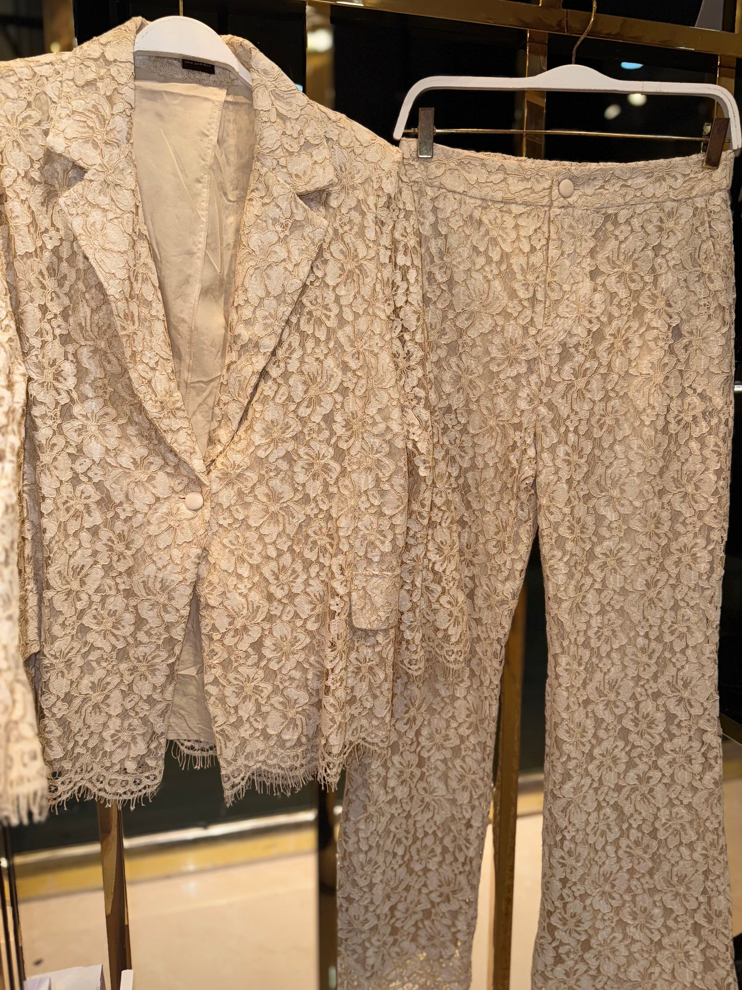 SET AMI CREMA