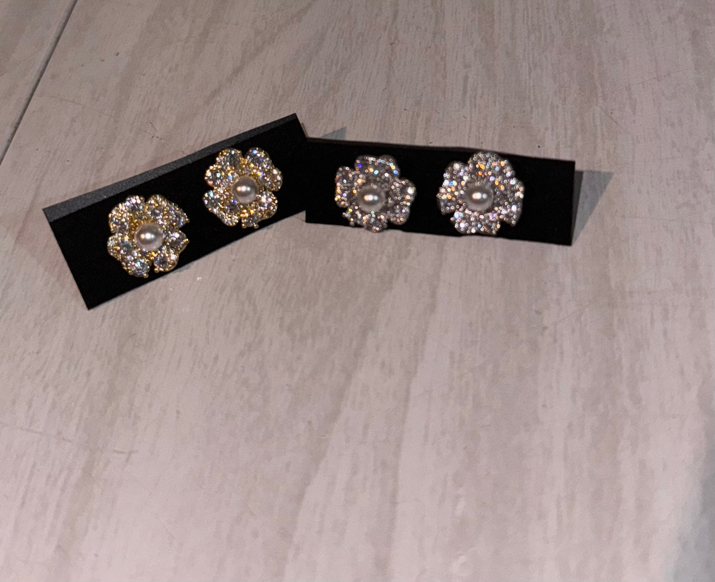 ARETE FLOWERS