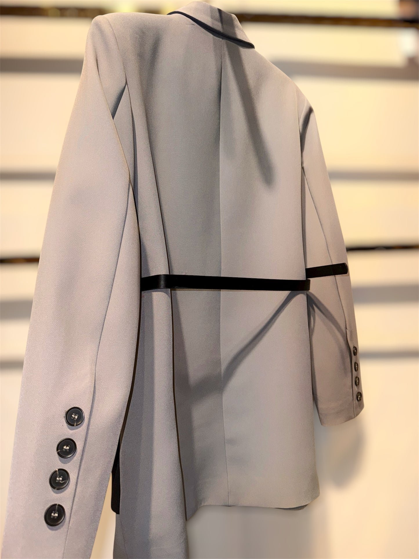 BLAZER MIRA GRIS
