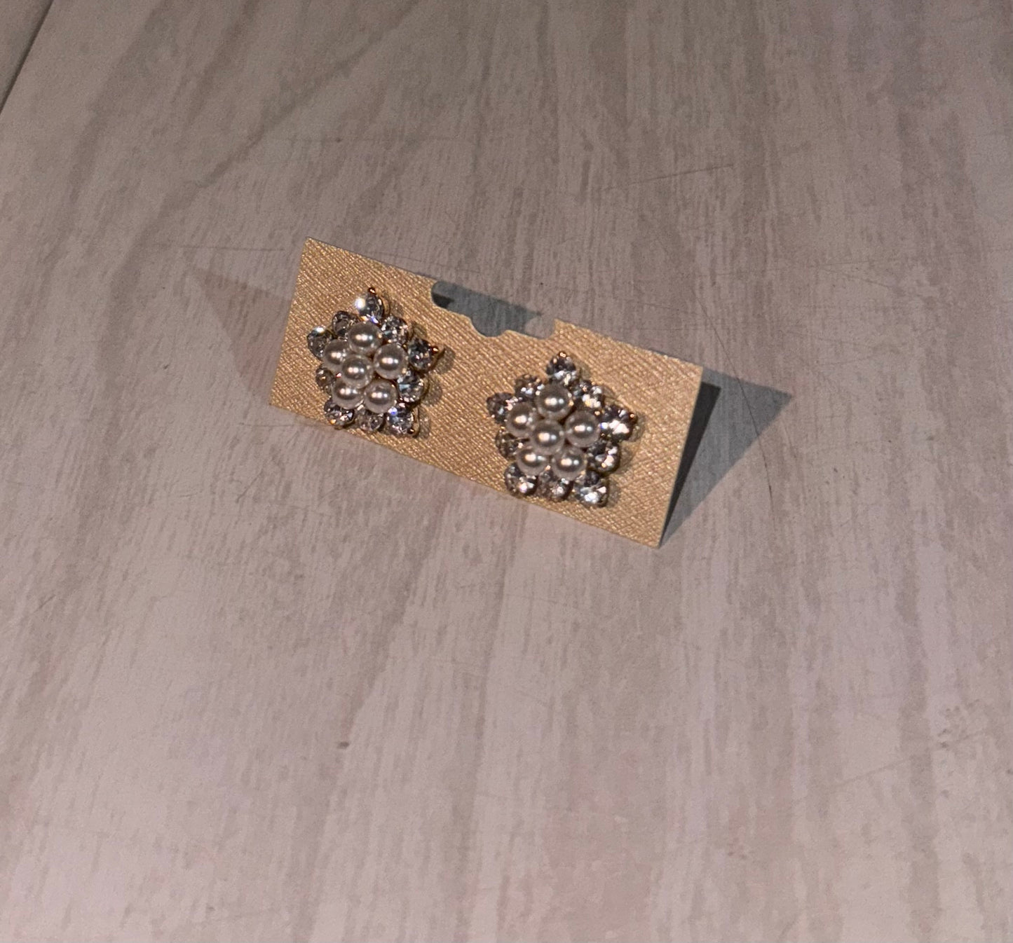 ARETE VIVIE